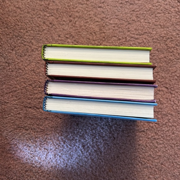 Diary of a Wimpy Kid Hardcover Bundle #5-8 - Picture 4 of 6